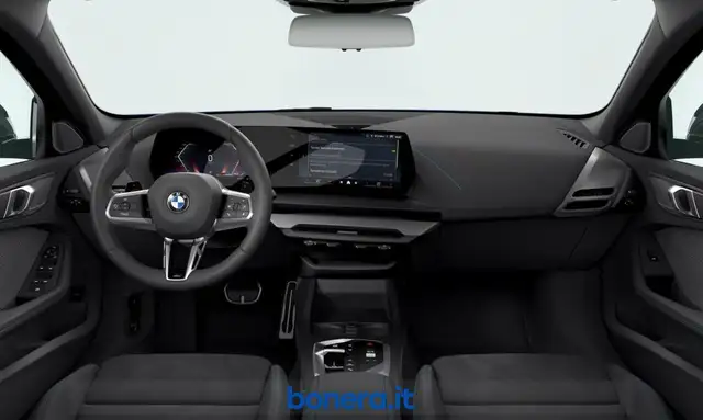 BMW 1 Series view 3