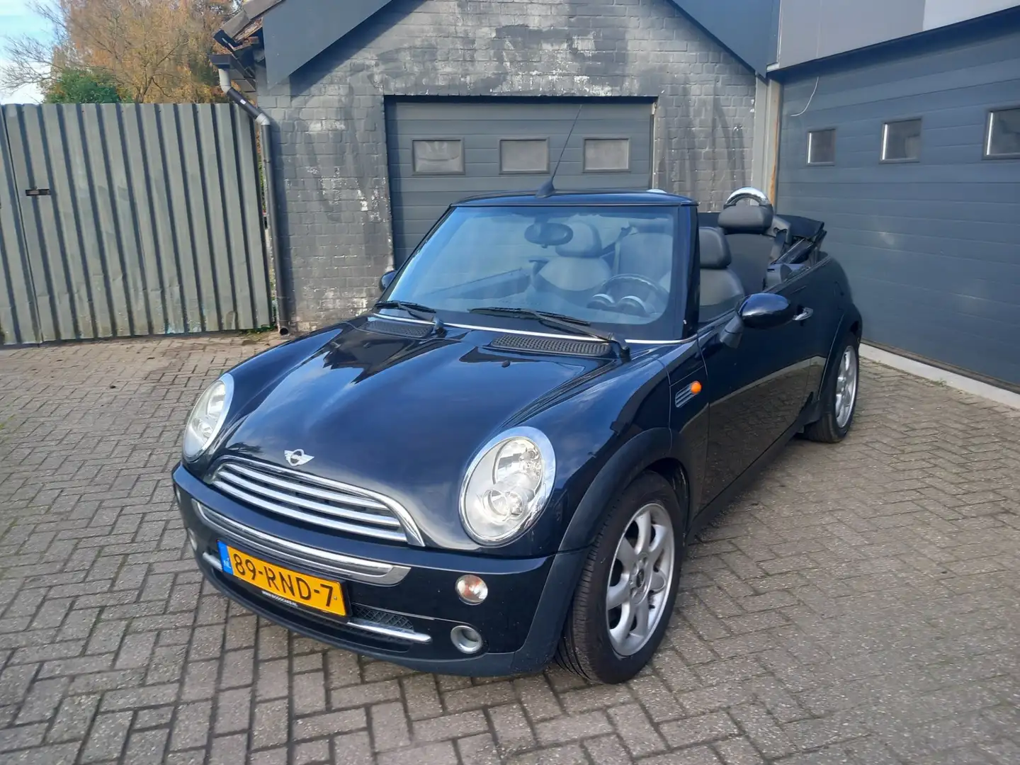 MINI Cooper Cabrio Mini 1.6 Pepper,Climate control,Cruise control,Nav Noir - 1