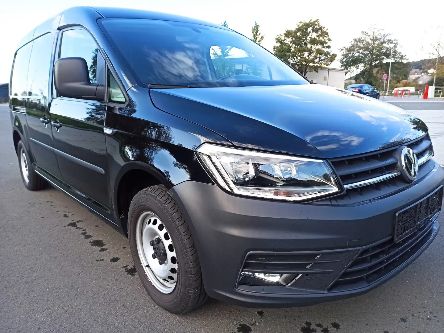 Volkswagen Caddy 2,0 TDI Maxi Kasten XENON LED NAVI SHZG PDC Tempo Schwarz - 2