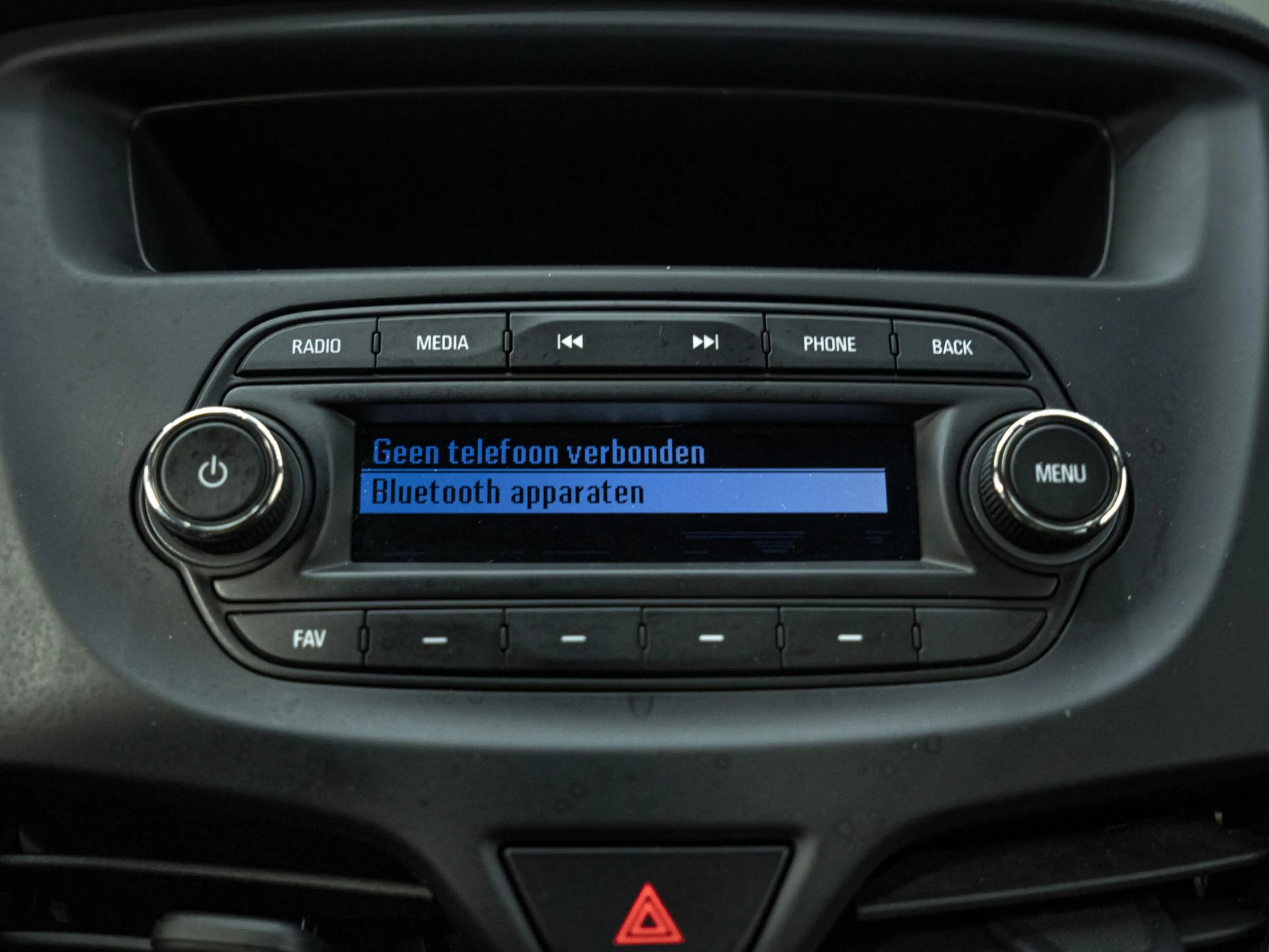 Opel Karl 1.0 ecoFLEX 120 Jaar Edition — photo 10