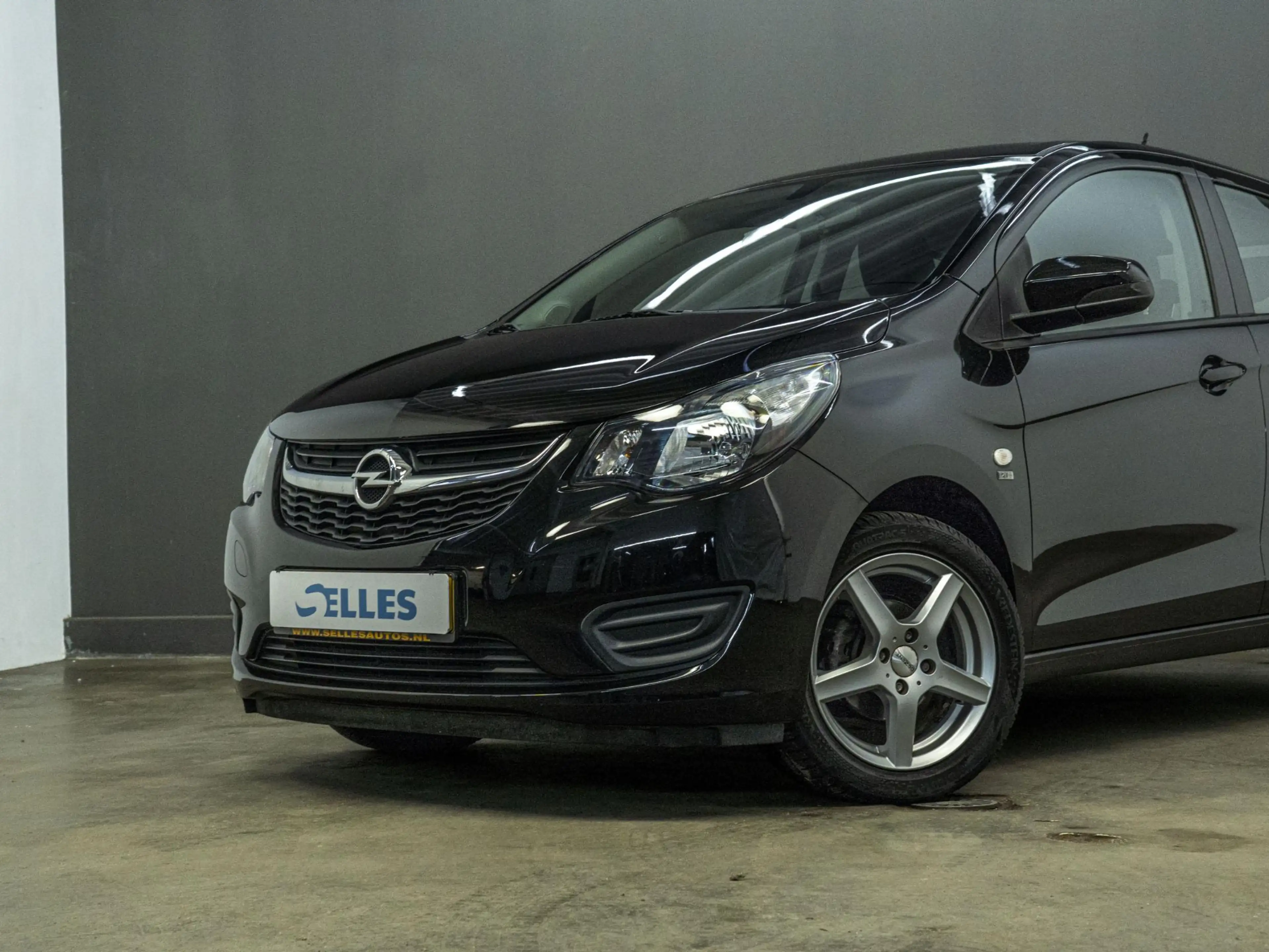 Opel Karl 1.0 ecoFLEX 120 Jaar Edition — photo 13
