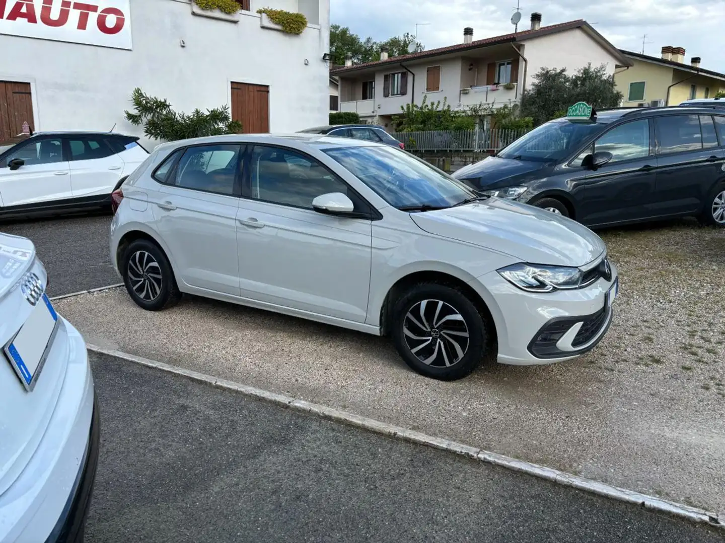 Volkswagen Polo 1.0 TSI Life NEOPATENTATI Beige - 2