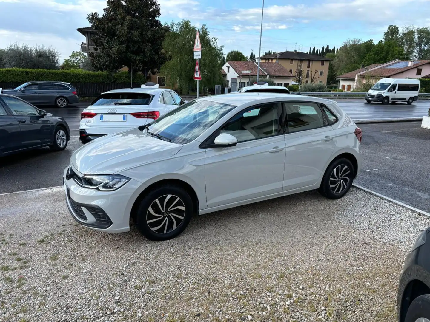 Volkswagen Polo 1.0 TSI Life NEOPATENTATI Beige - 1