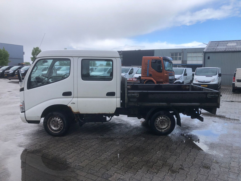 Toyota Dyna 100 3.0 D-4D — photo 2