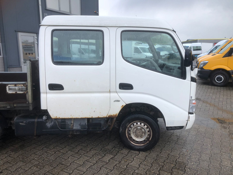 Toyota Dyna 100 3.0 D-4D — photo 3