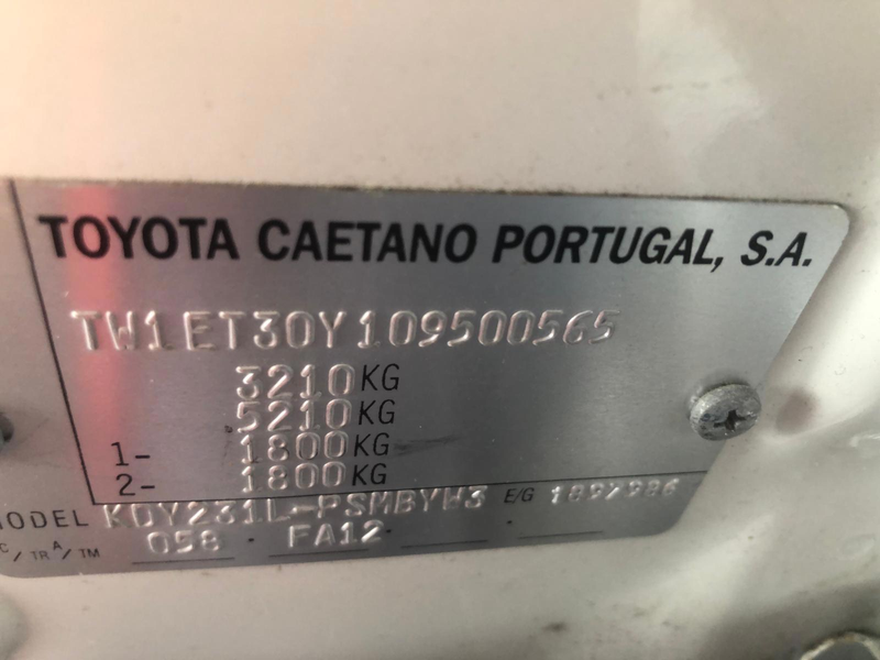 Toyota Dyna 100 3.0 D-4D — photo 15