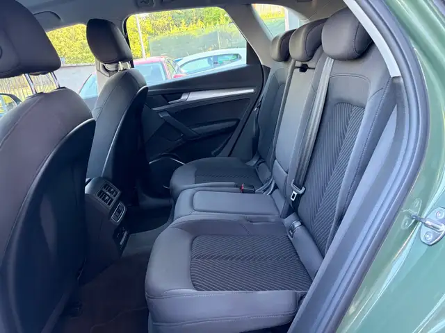 Audi Q5 view 5