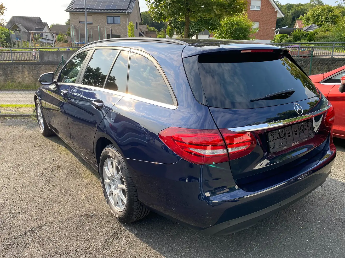 Mercedes-Benz C 200 C 200 T BlueTec / d (205.237) Blau - 2