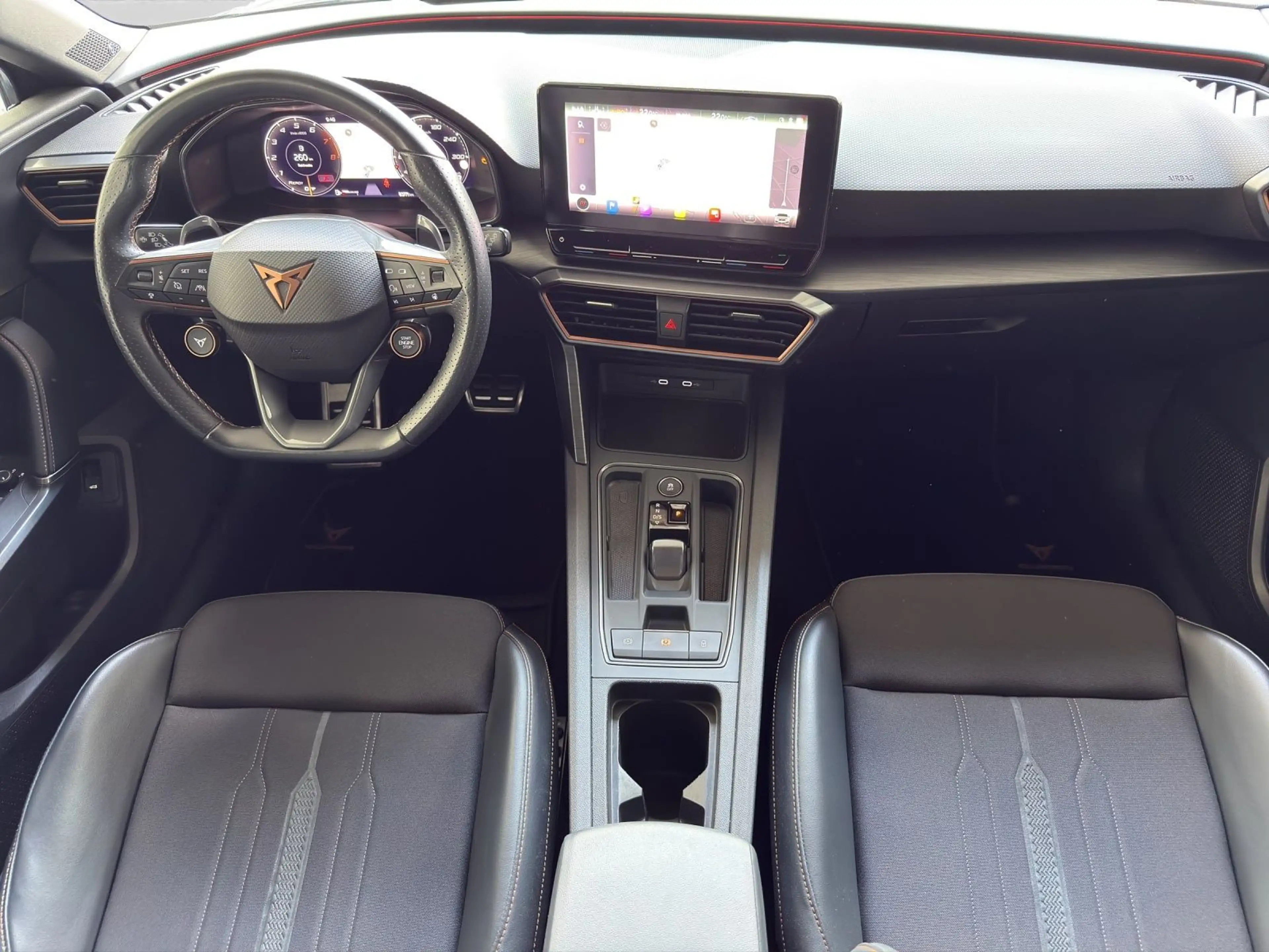 CUPRA Leon Sportstourer 2.0 TSI DSG 4D VZ PANO KAMERA — photo 5