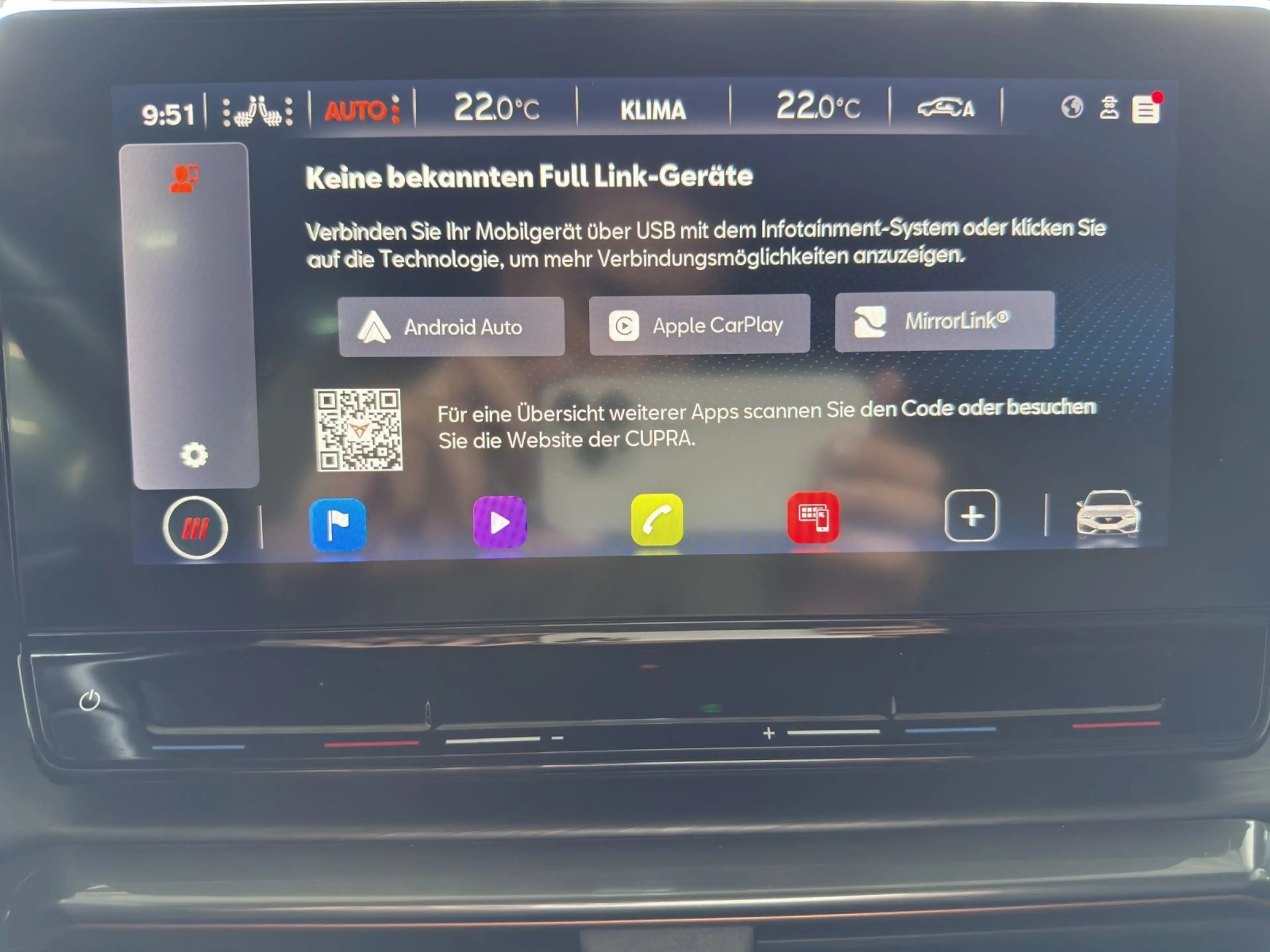 CUPRA Leon Sportstourer 2.0 TSI DSG 4D VZ PANO KAMERA — photo 14