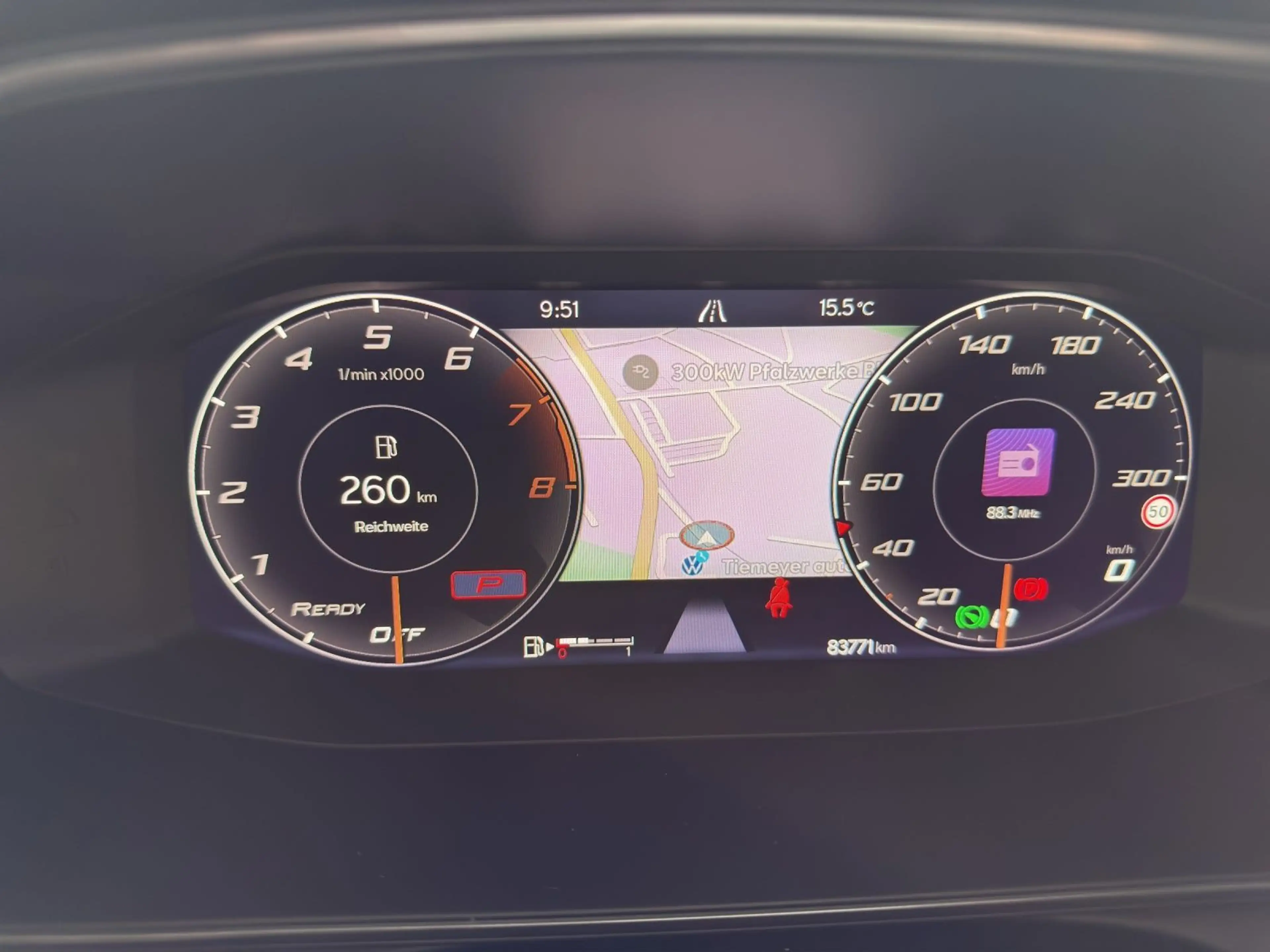 CUPRA Leon Sportstourer 2.0 TSI DSG 4D VZ PANO KAMERA — photo 10