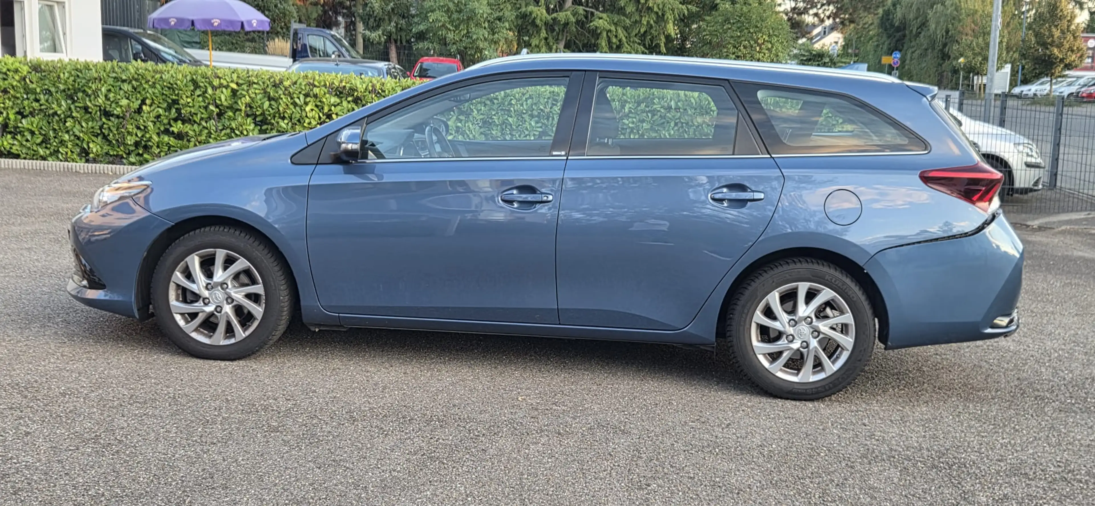 Toyota Auris Edition-S — photo 9