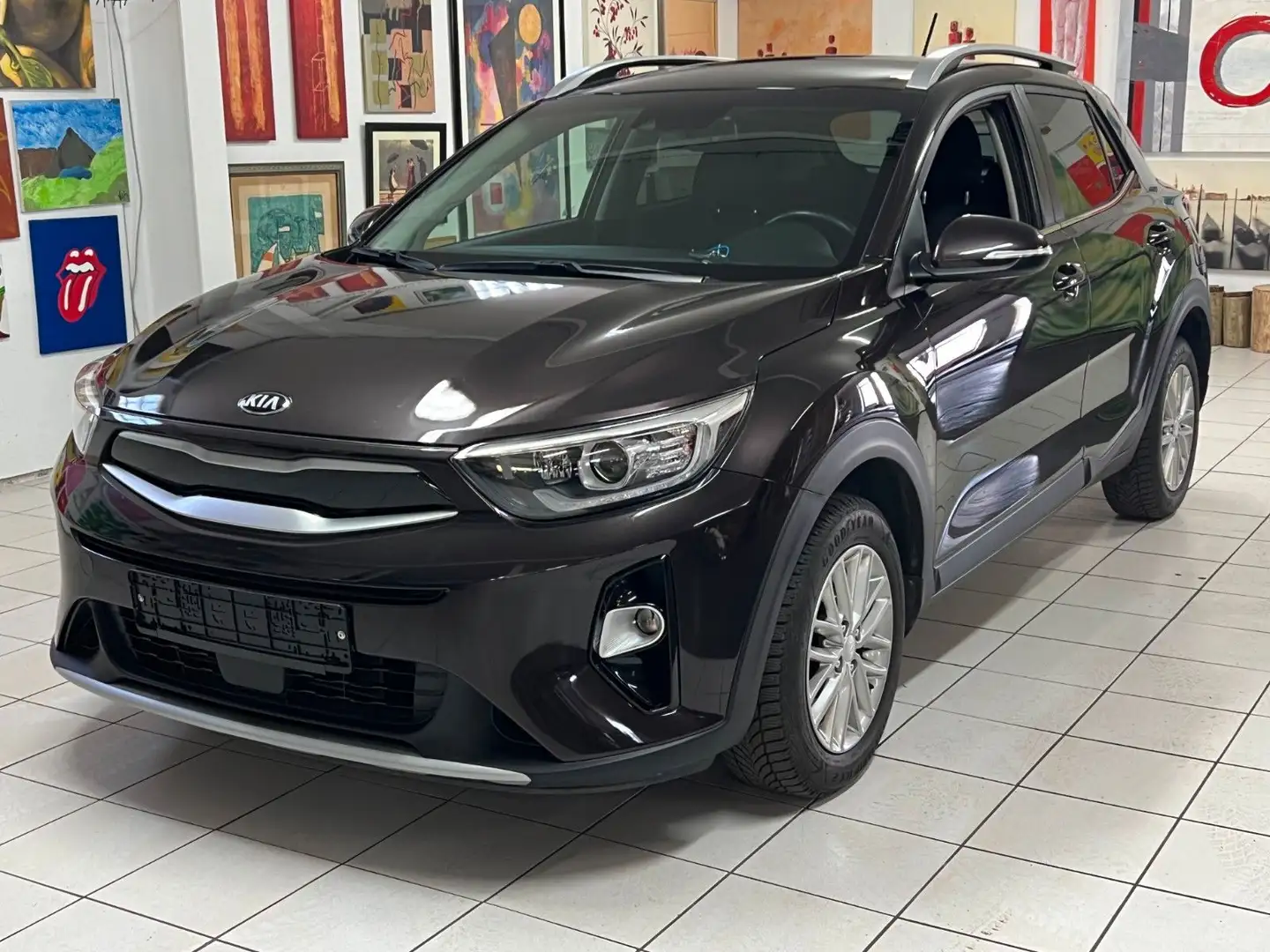 Kia Stonic Vision SzHz Navi Garantie ApplCar Braun - 1