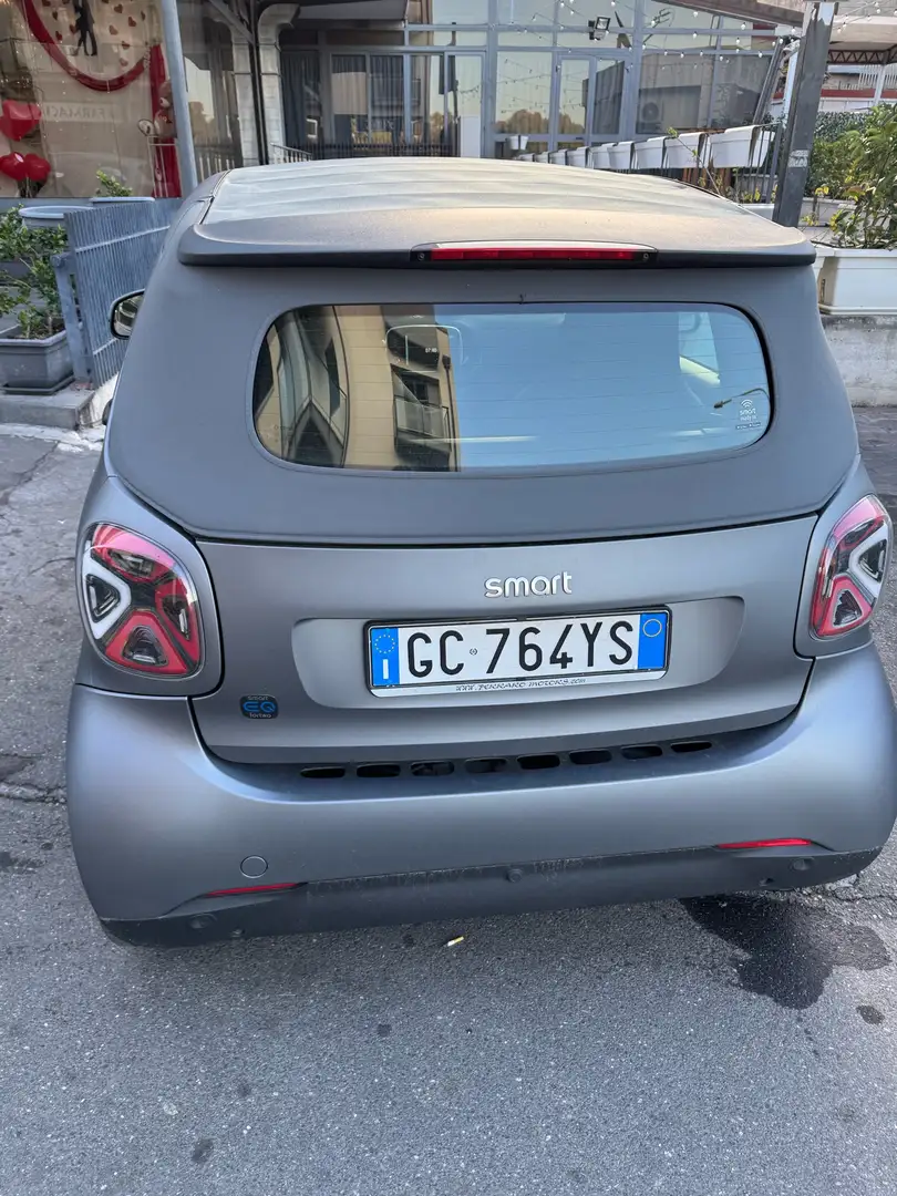 smart forTwo Cabrio eq  grigio satinato - 2