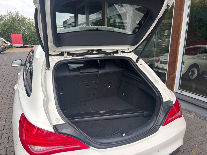 Mercedes-Benz CLA 250 Pano R-Cam Navi Leder — photo 18