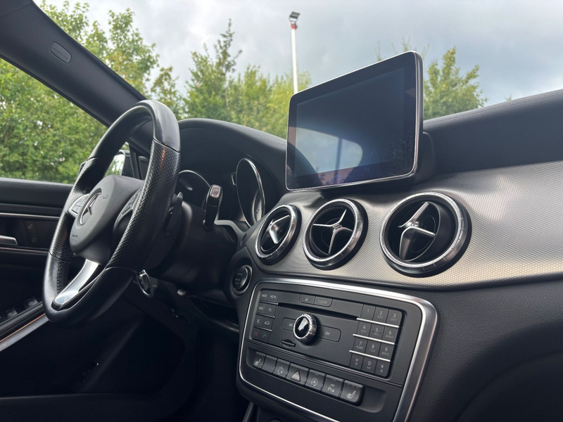 Mercedes-Benz CLA 250 Pano R-Cam Navi Leder — photo 8