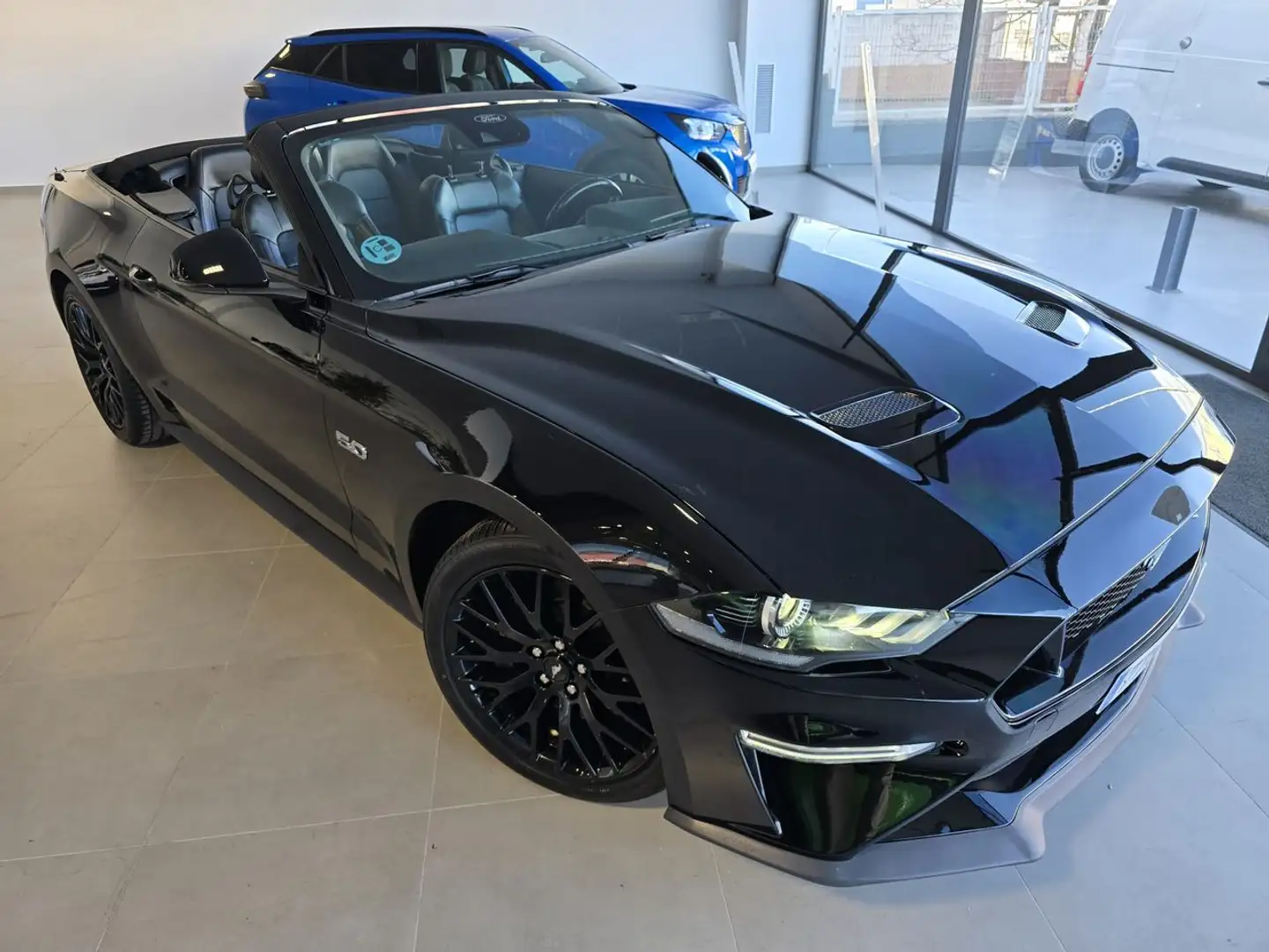 Ford Mustang 5.0 Ti-VCT V8 331KW  GT A Negro - 2