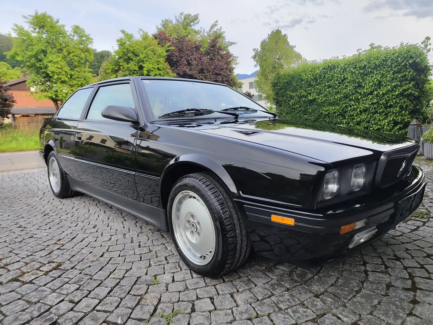 Maserati 222 SE Černá - 1