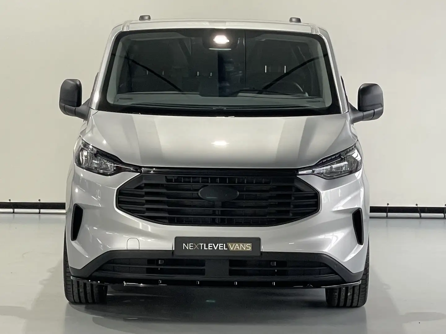 Ford Transit Custom 300 2.0 TDCI L2H1 170 PK AUT Navi / Stoel verwarmi Ezüst - 2