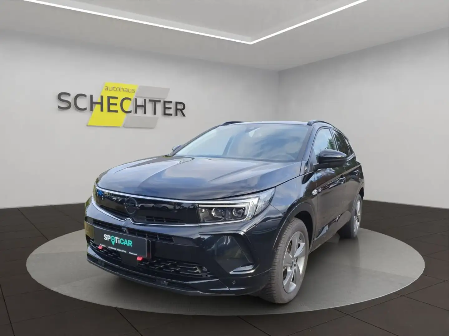 Opel Grandland 1.2 DI GS Schwarz - 1