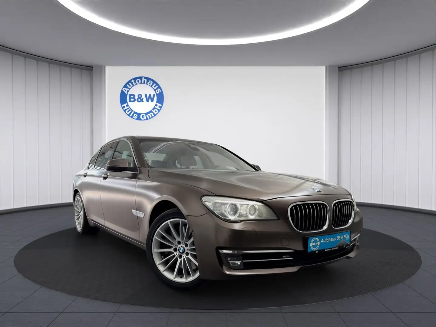 BMW 750 i BI-XENON*NAV*LEDER*HUD*SOFT-CLOSE*360°KAM - 1