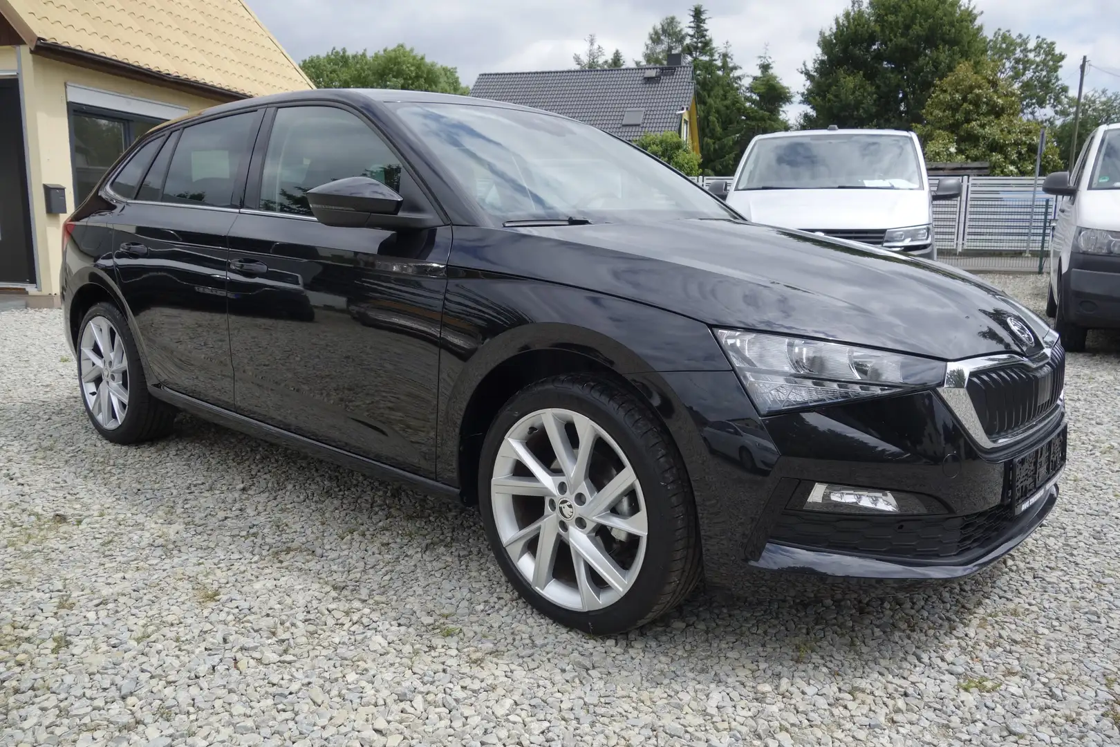 Skoda Scala Style Amundsen / Leder / LED / ele.Sitze Schwarz - 1