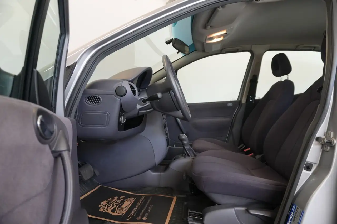Mercedes-Benz A 160 Classic 1.6 Halbautomatik Klima, foto 11