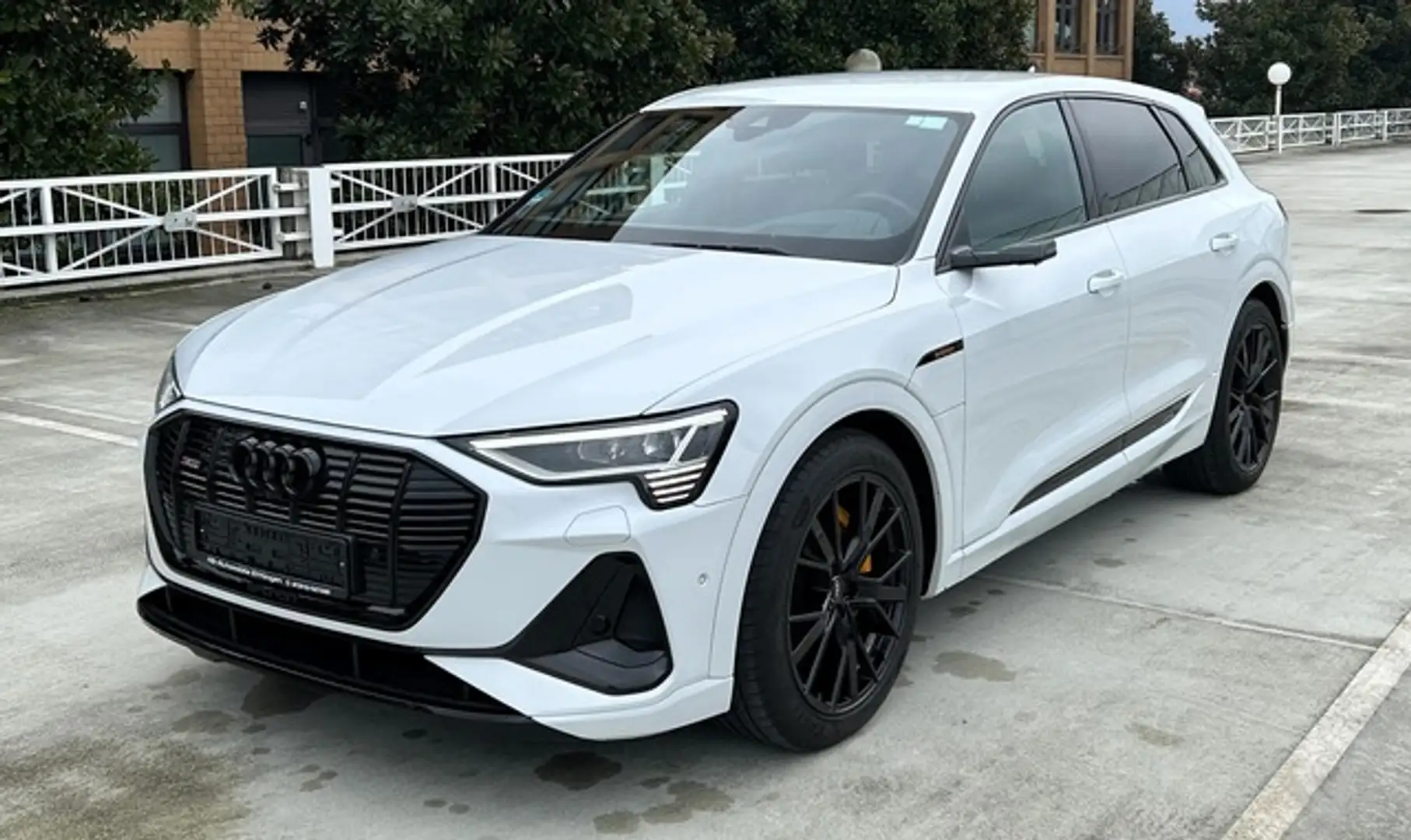 Audi e-tron 55 quattro S line Black Edition NP: 113T¤ Weiß - 1