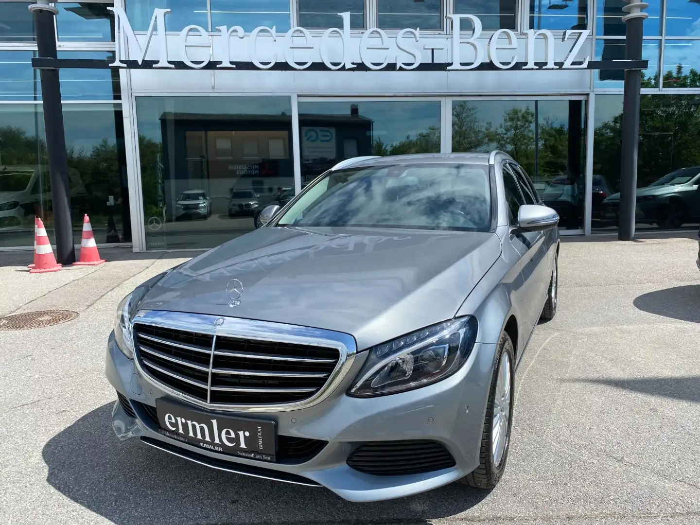 Mercedes-Benz C 200 d T-Modell PTS Shz Navi LED Klima AUT Silber - 2