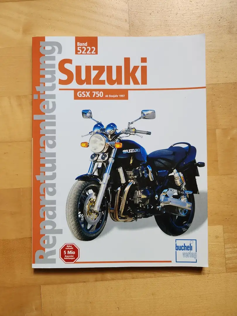 Suzuki GSR 750 Inazuma, nur 28.5tKM Fekete - 1