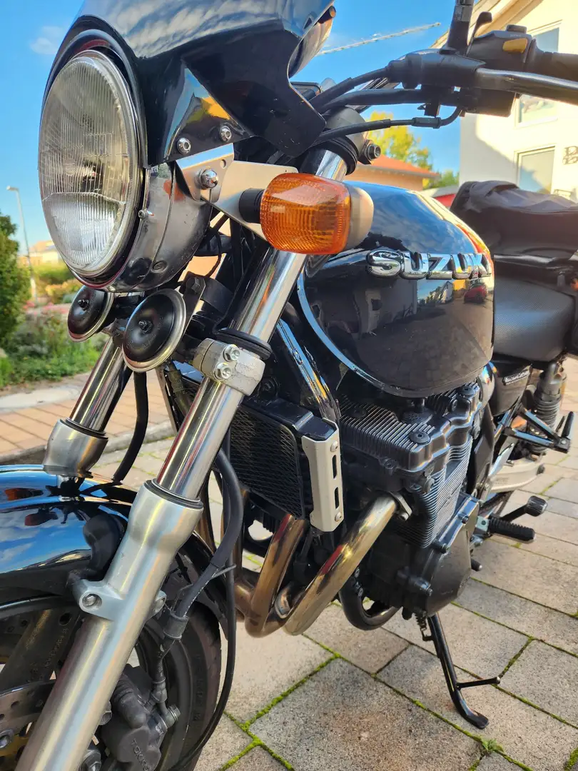 Suzuki GSR 750 Inazuma, nur 28.5tKM Fekete - 2