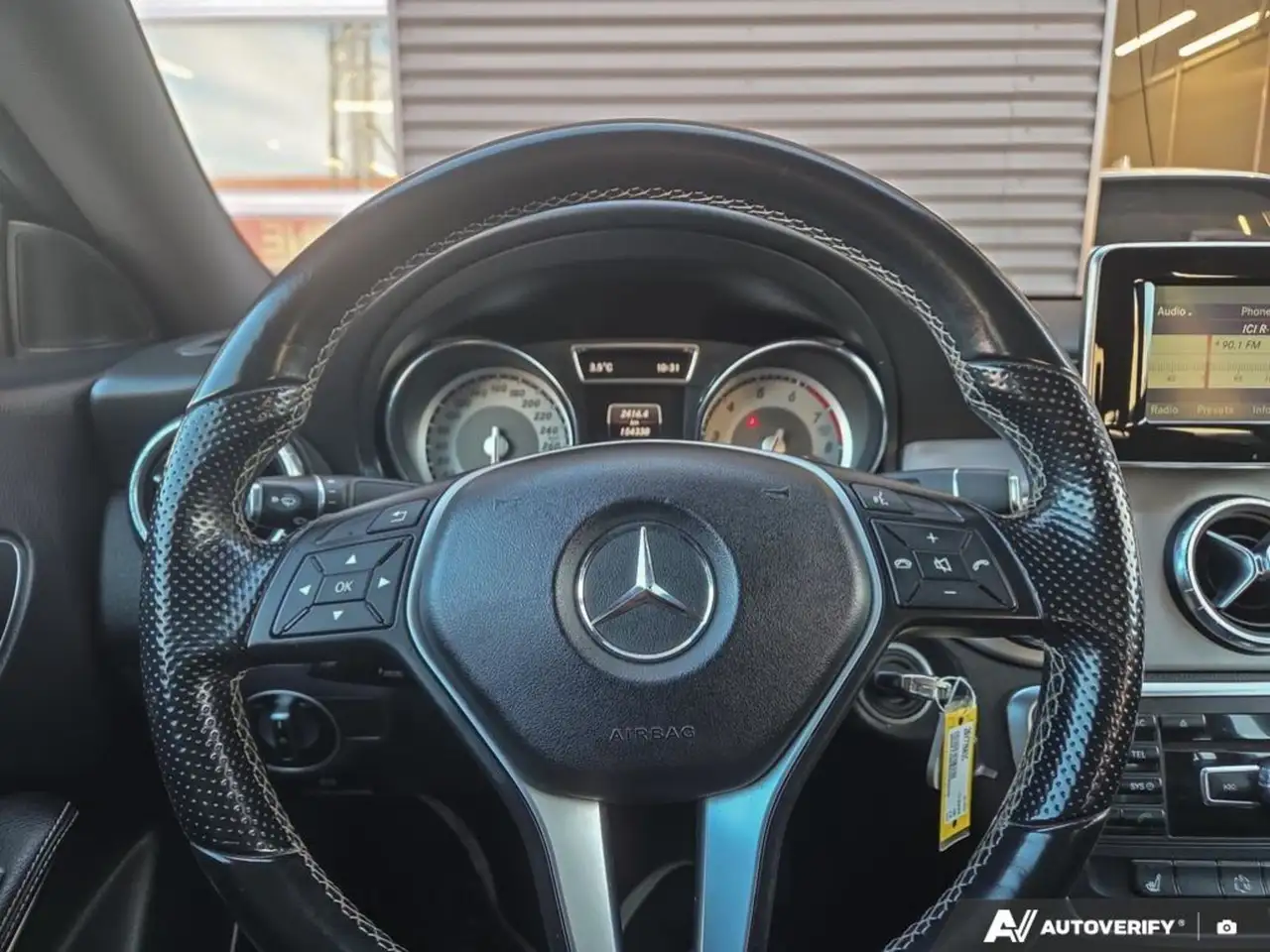 Mercedes-Benz CLA снимка Mercedes-Benz CLA
