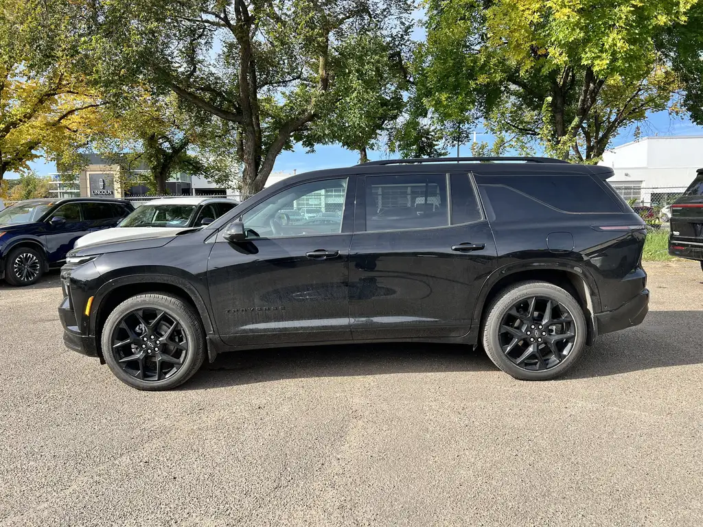 2026 Chevrolet Traverse RS | Garage Door Opener | Heated Steering Wheel | — photo 5