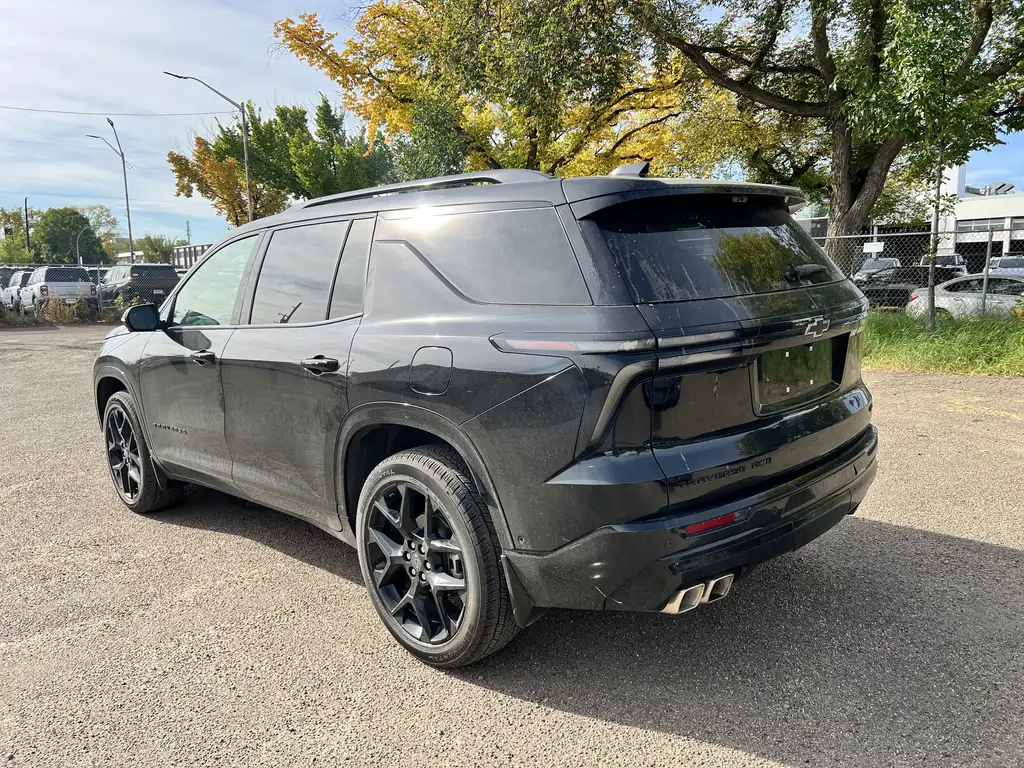 2026 Chevrolet Traverse RS | Garage Door Opener | Heated Steering Wheel | — photo 6