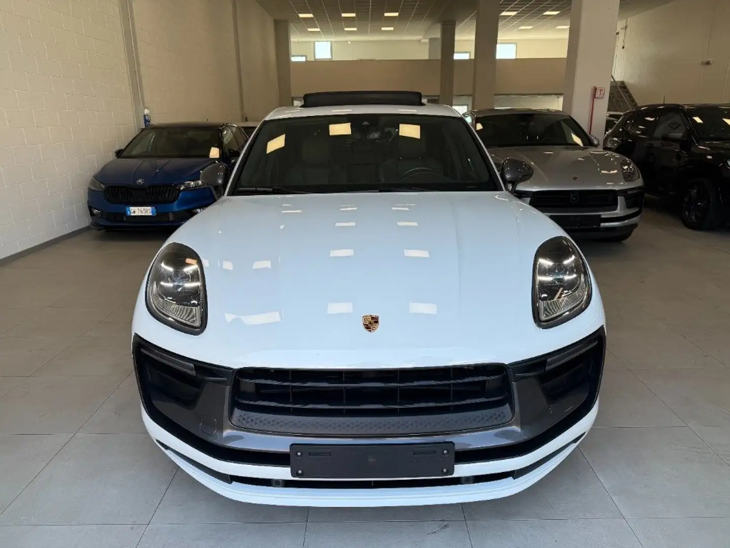 Porsche Macan 2.0 T Blanc - 1
