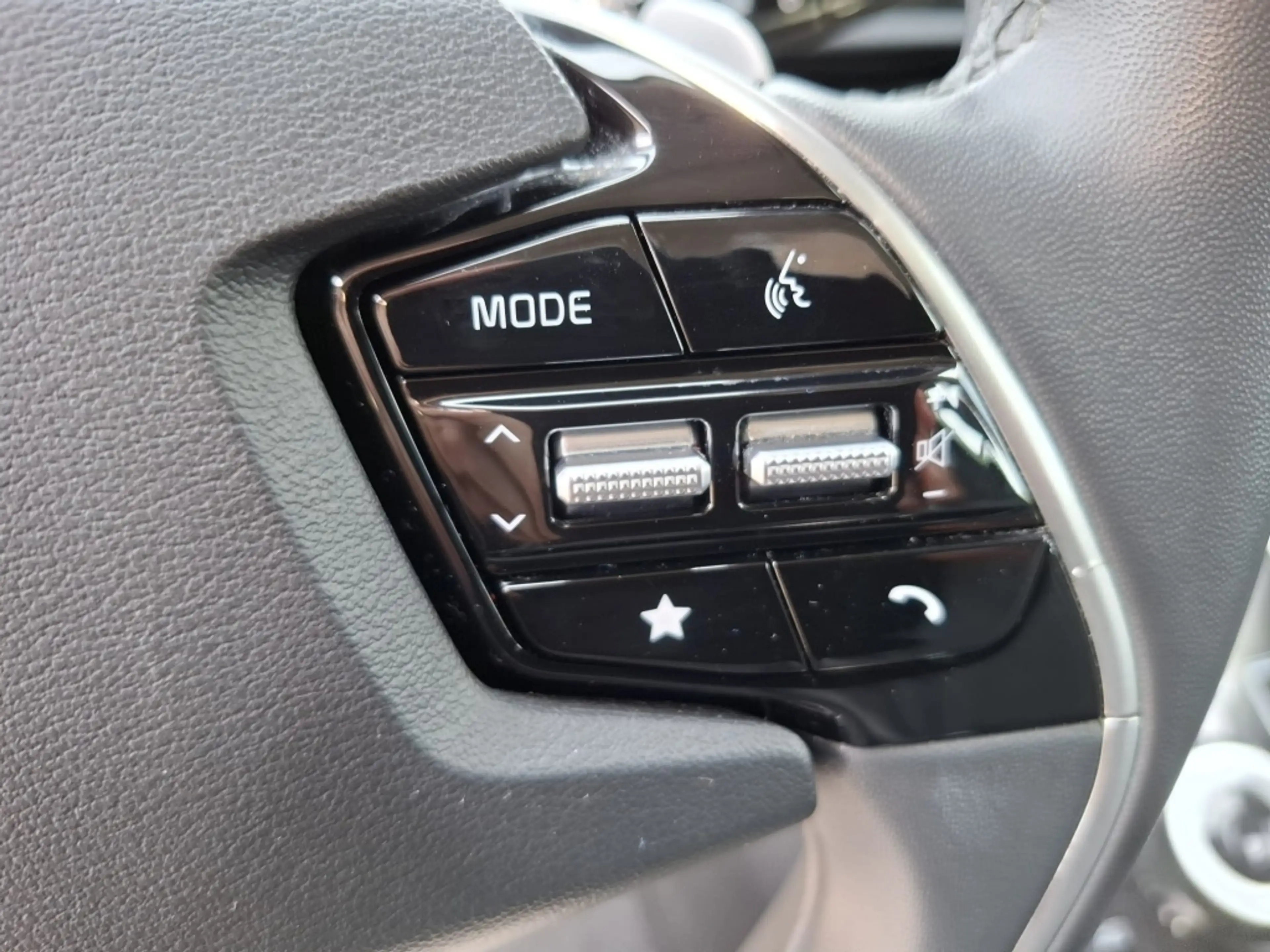 Kia Niro 1.6 HEV Dynamicline NAVI - CAMERA — photo 15
