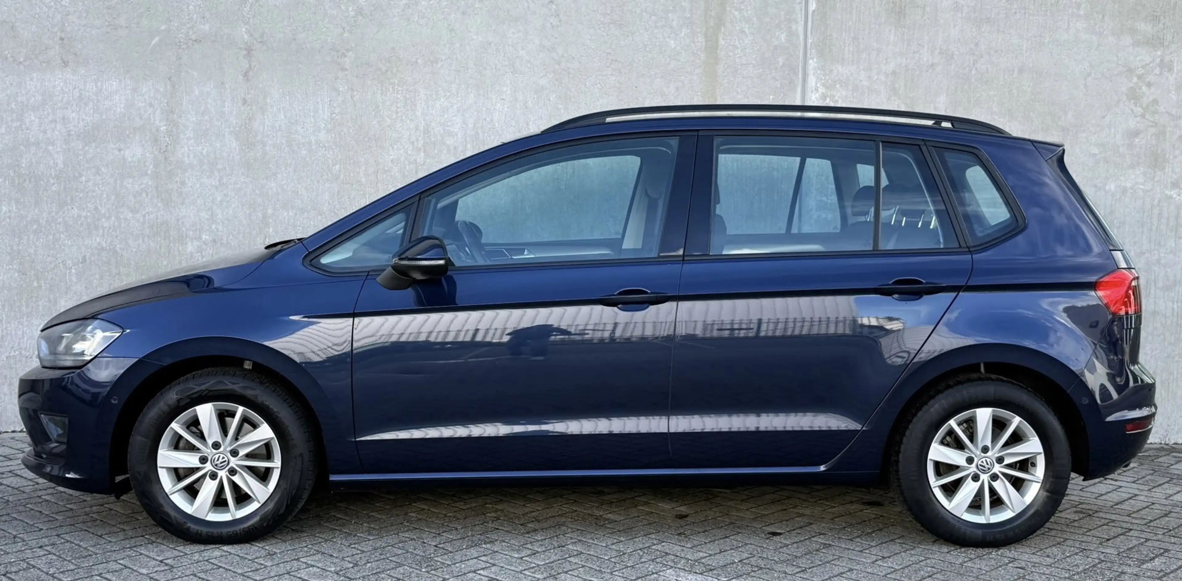 Volkswagen Golf Sportsvan 1.2 TSI AUT Blauw 2014 PANO|LED — photo 3