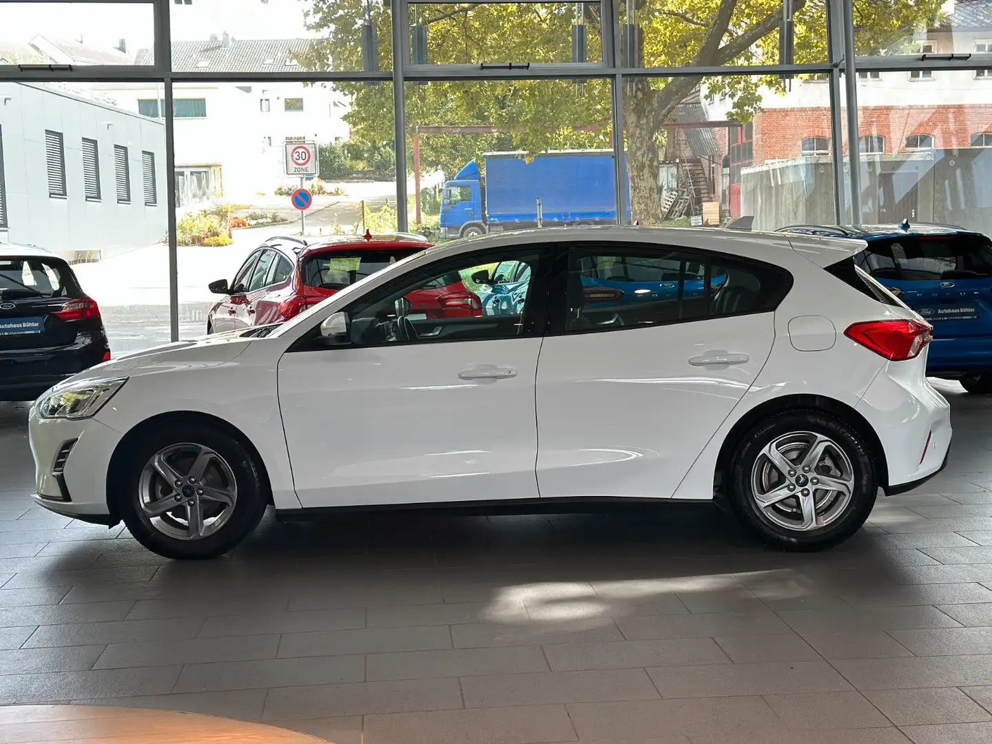Ford Focus Lim. Trend #PP #WINTERPAKET #1.HAND Blanc - 2