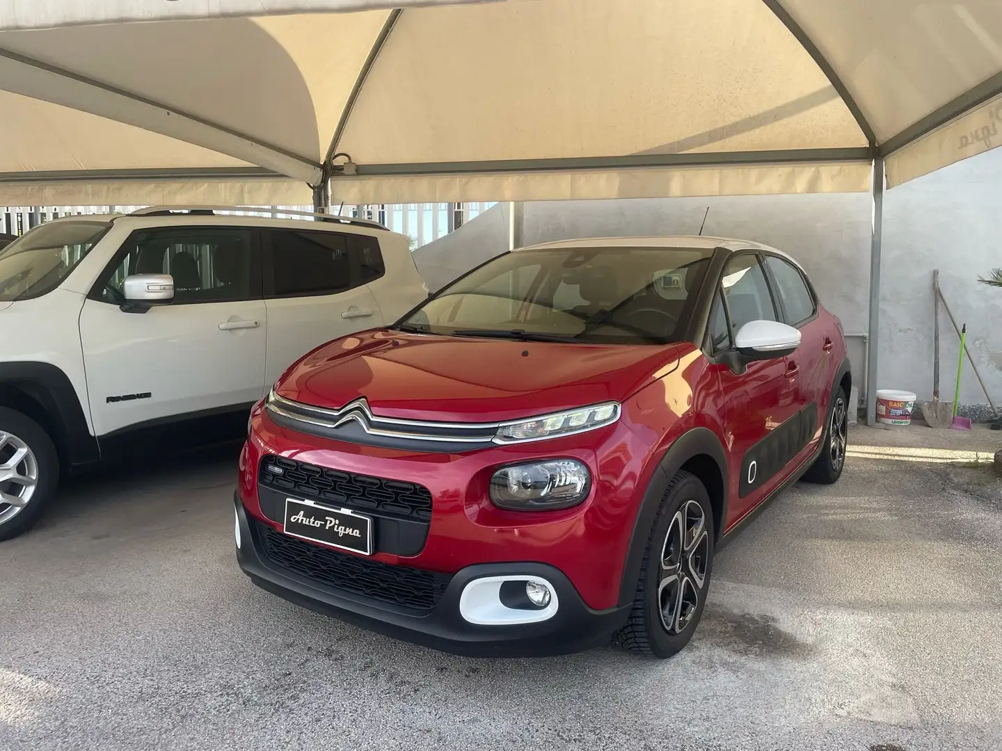 Citroen C3 C3 1.2 puretech Shine 82cv Rouge - 1
