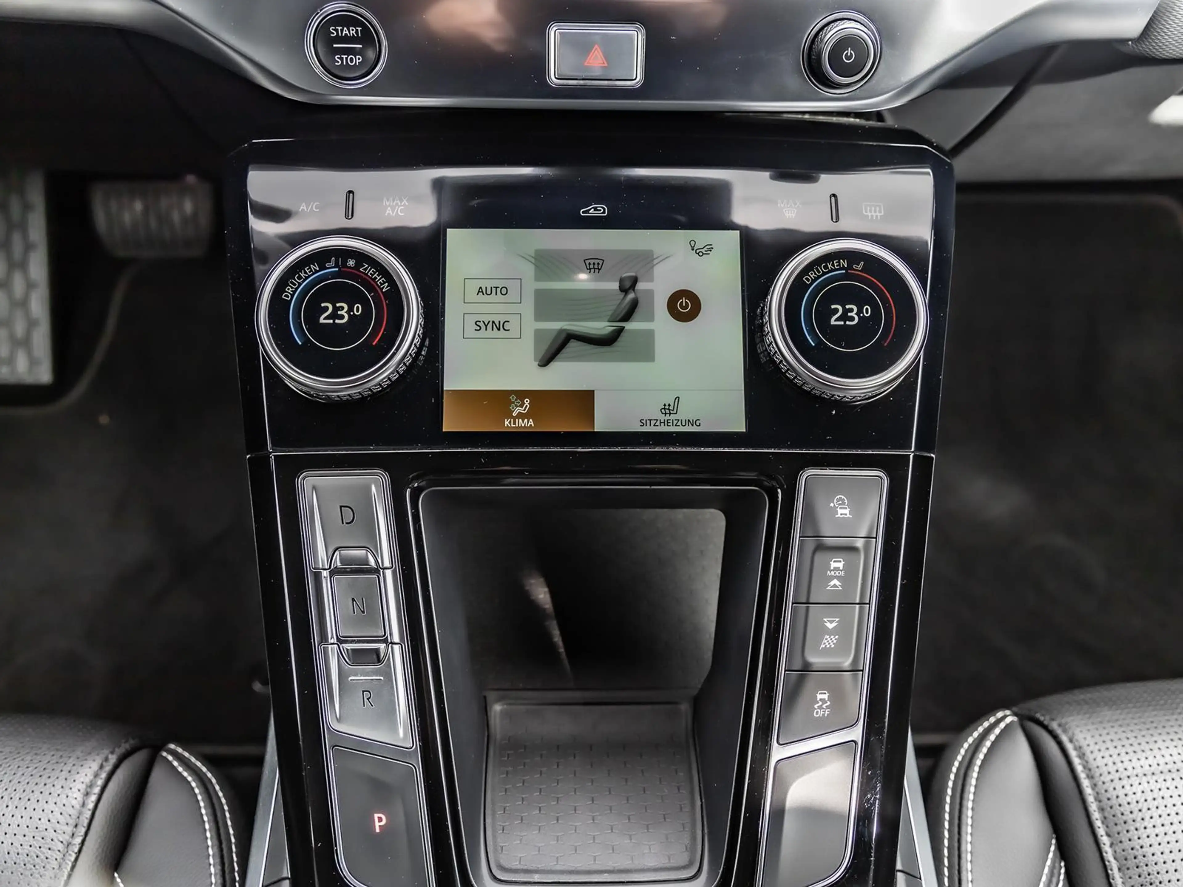 Jaguar I-Pace EV320 SE BLACK PACK STANDHEIZUNG SHZ PDC — photo 14