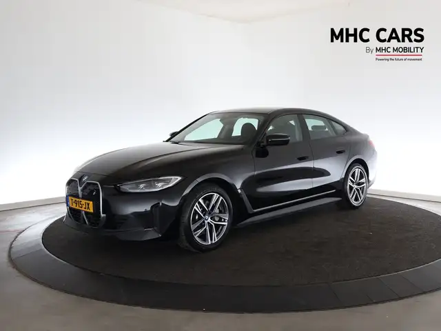 BMW i4 eDrive40 84 kWh | HIFI | Trekhaak | 12 maanden BOV