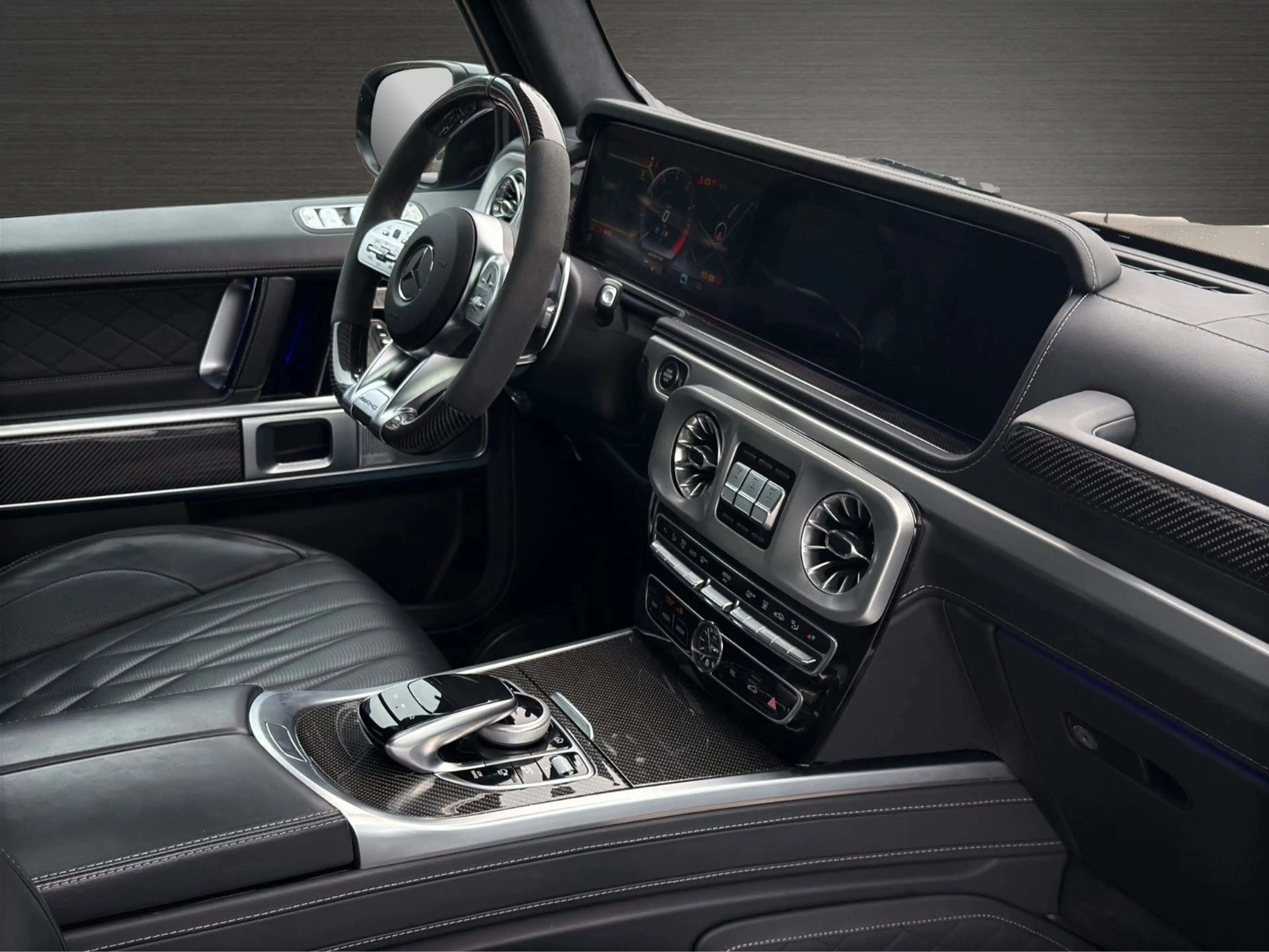 Mercedes-Benz G 63 AMG Night VOLL VOLL — photo 14