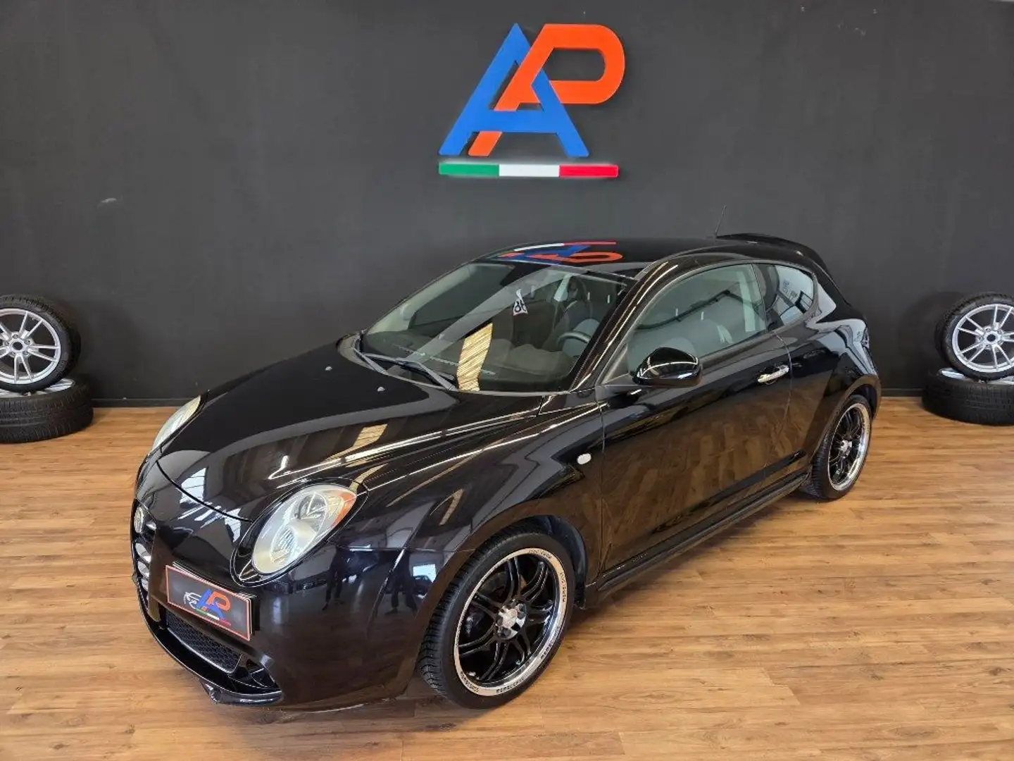 Alfa Romeo MiTo 1.4 T 120 CV GPL BlackLine Nero - 2