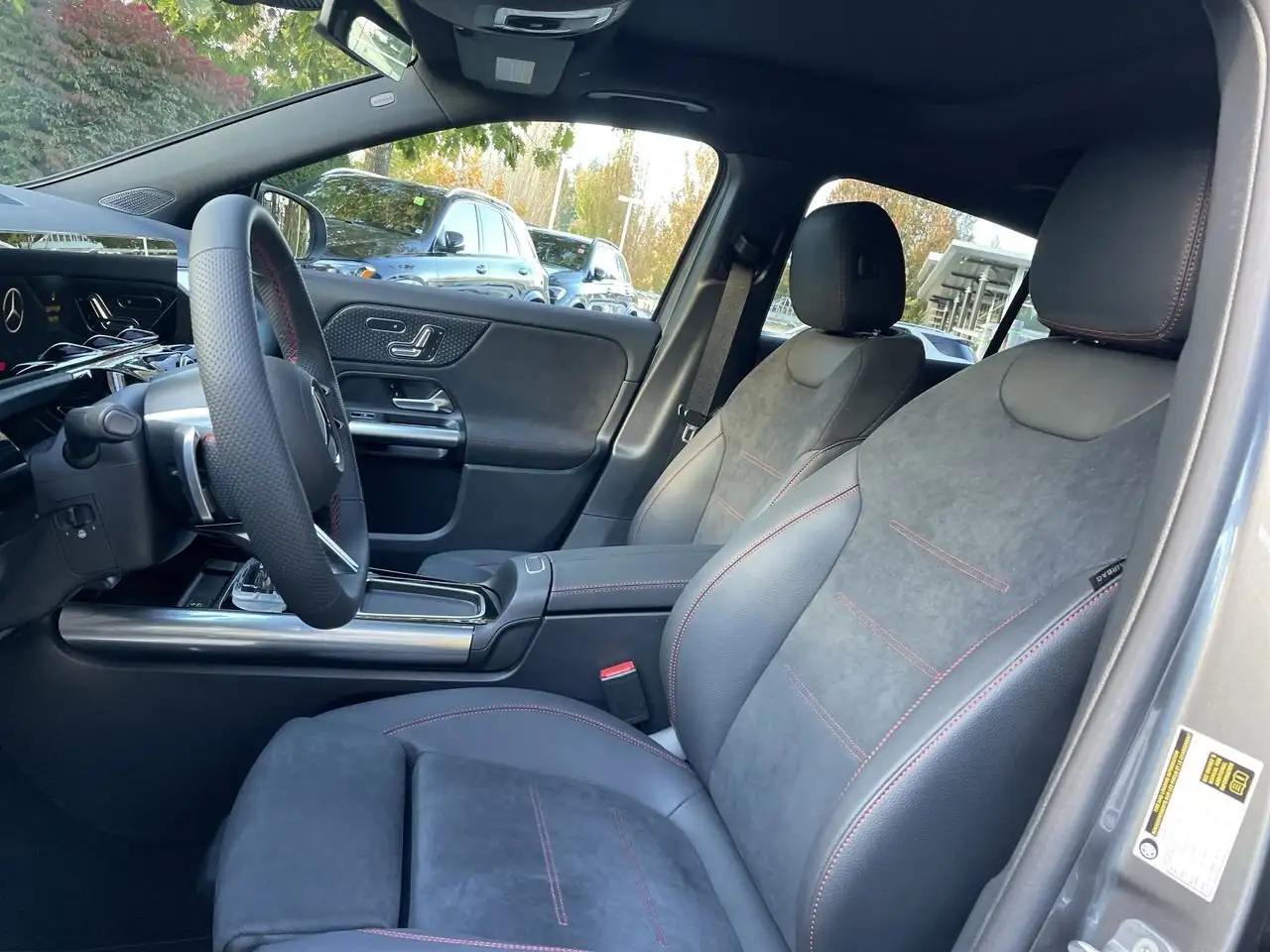 Mercedes-Benz GLA fotografie Mercedes-Benz GLA