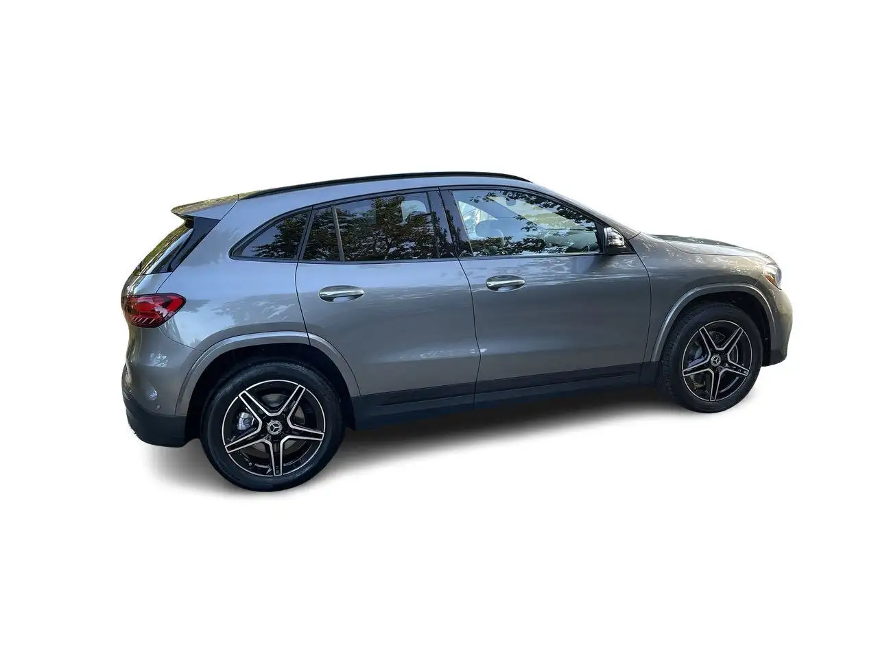 Mercedes-Benz GLA снимка Mercedes-Benz GLA
