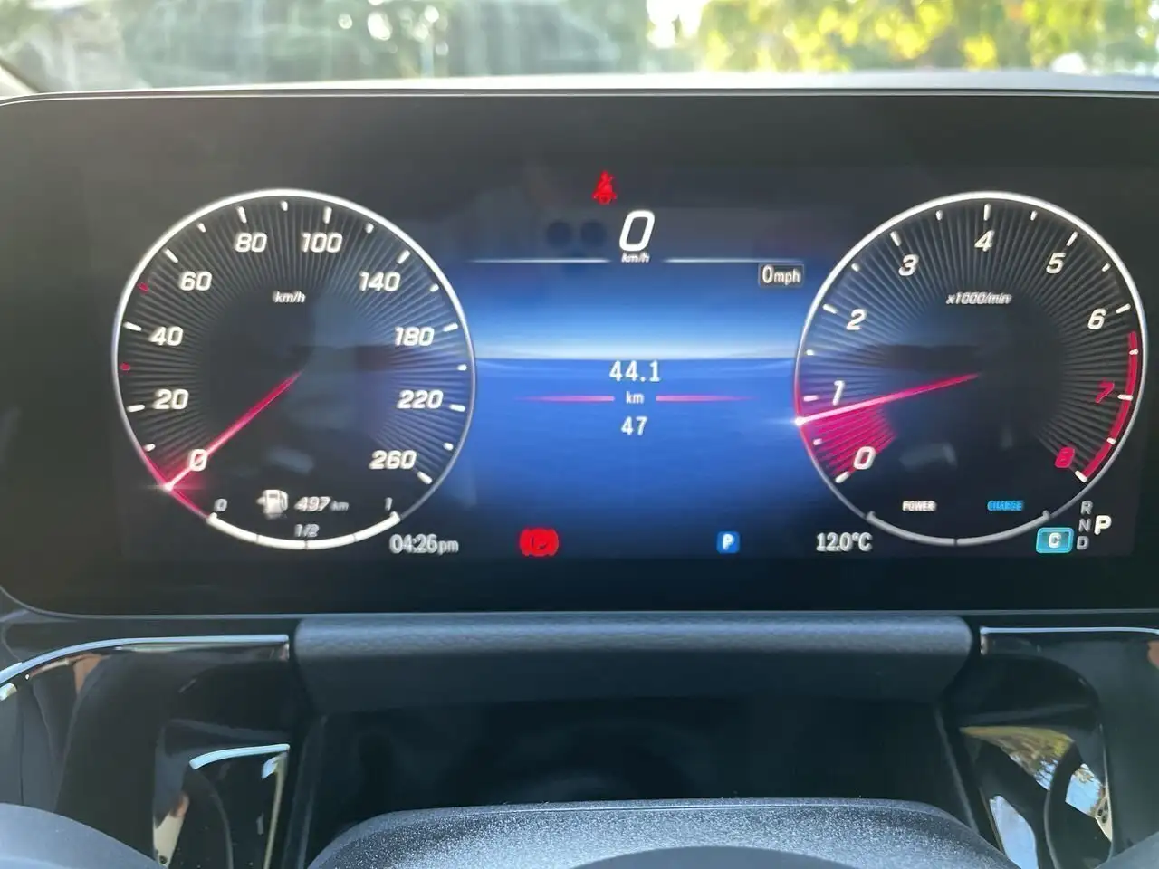 Mercedes-Benz GLA снимка Mercedes-Benz GLA