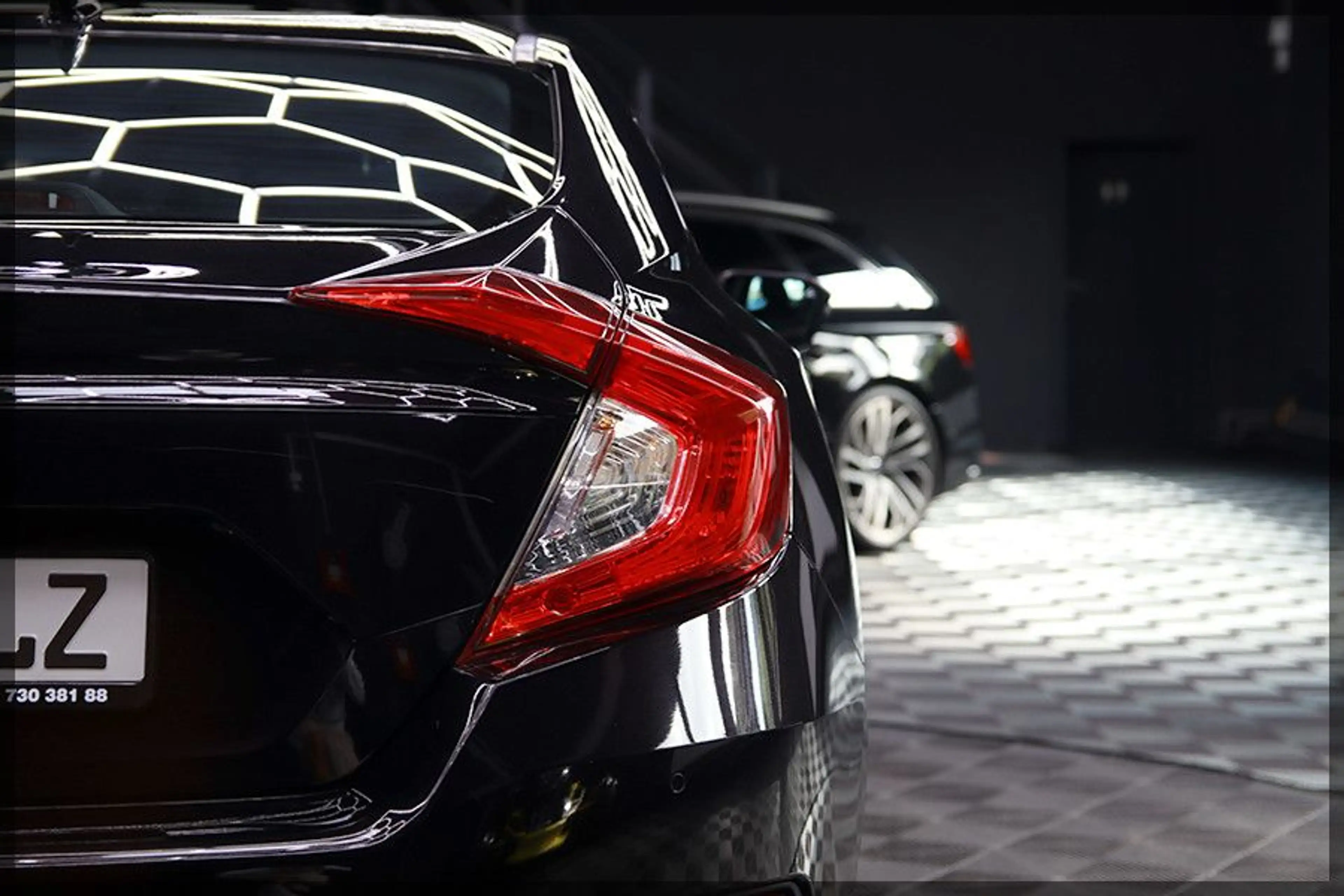 Honda Civic Lim. 4-trg. 1.5 Elegance NAVI / CAM / PDC — photo 10