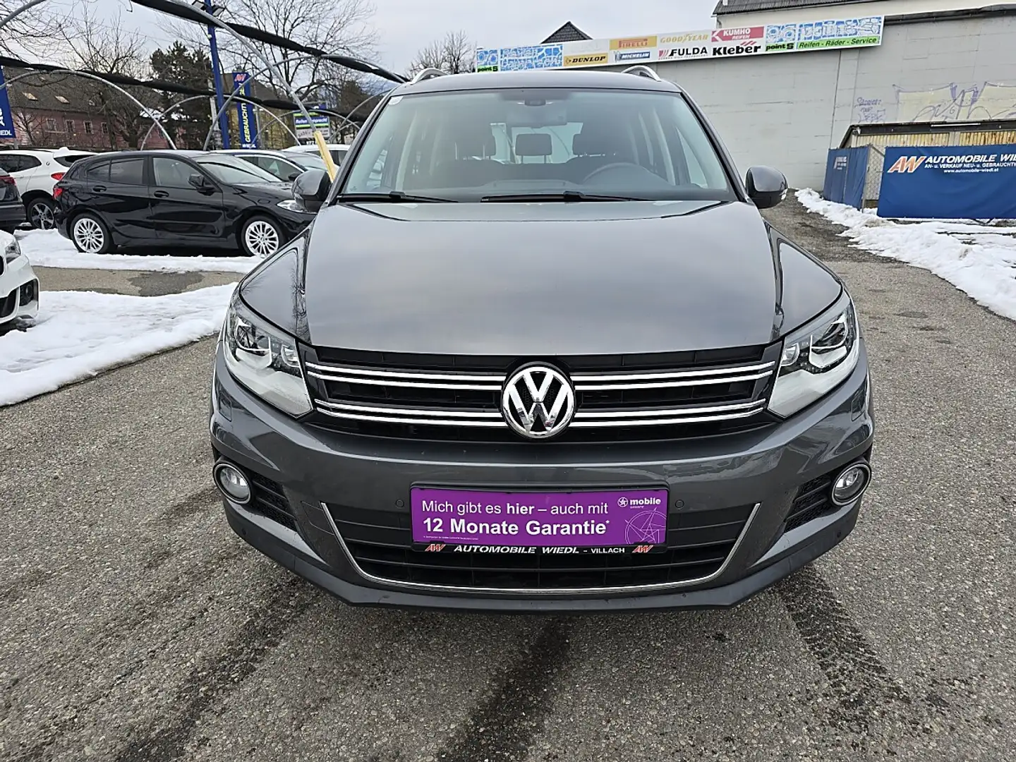 Volkswagen Tiguan 2,0 TDI BMT 4Motion Karat *AHK* Grau - 2