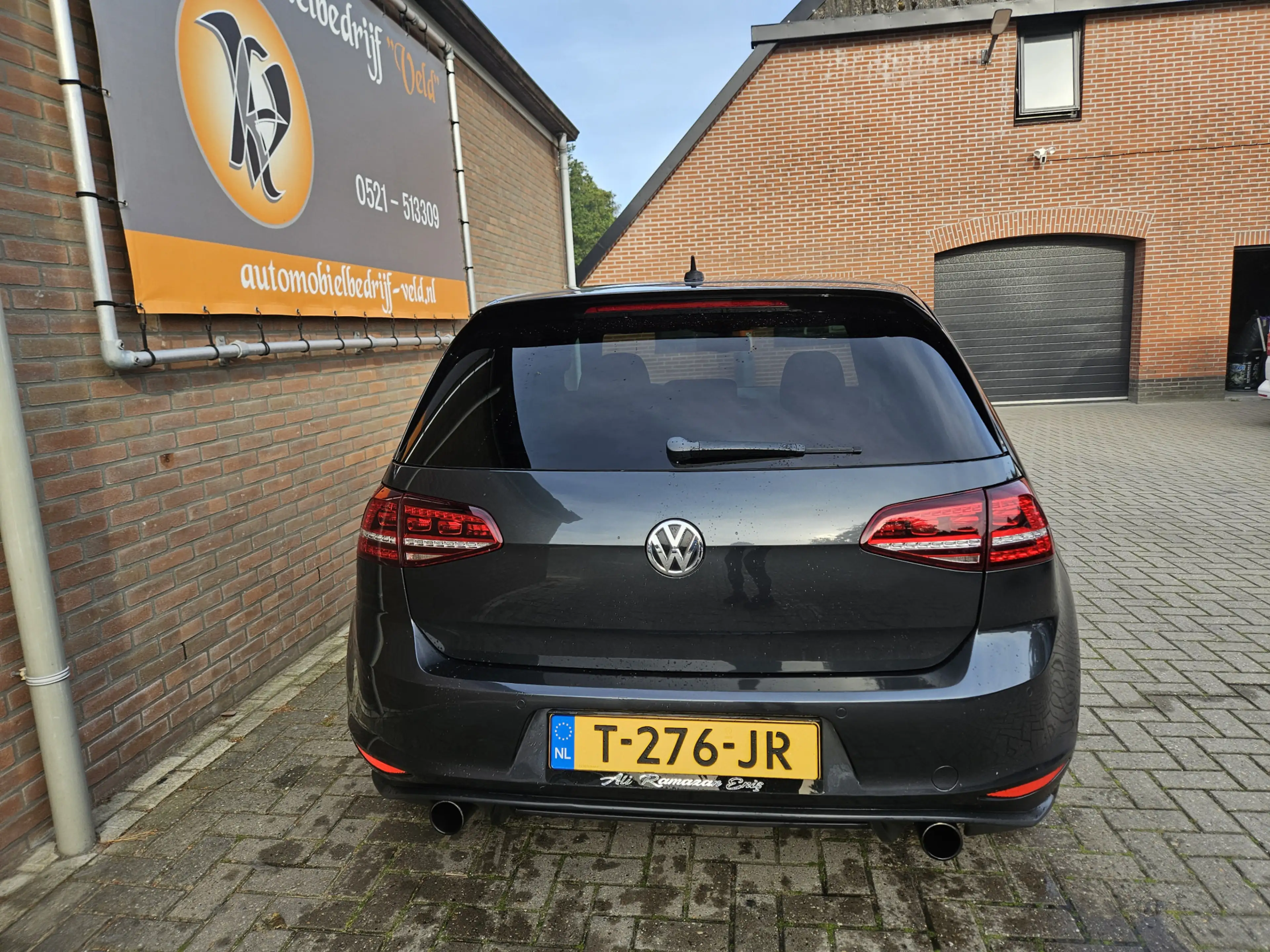 Volkswagen Golf GTI 2.0 TSI Performance — photo 30