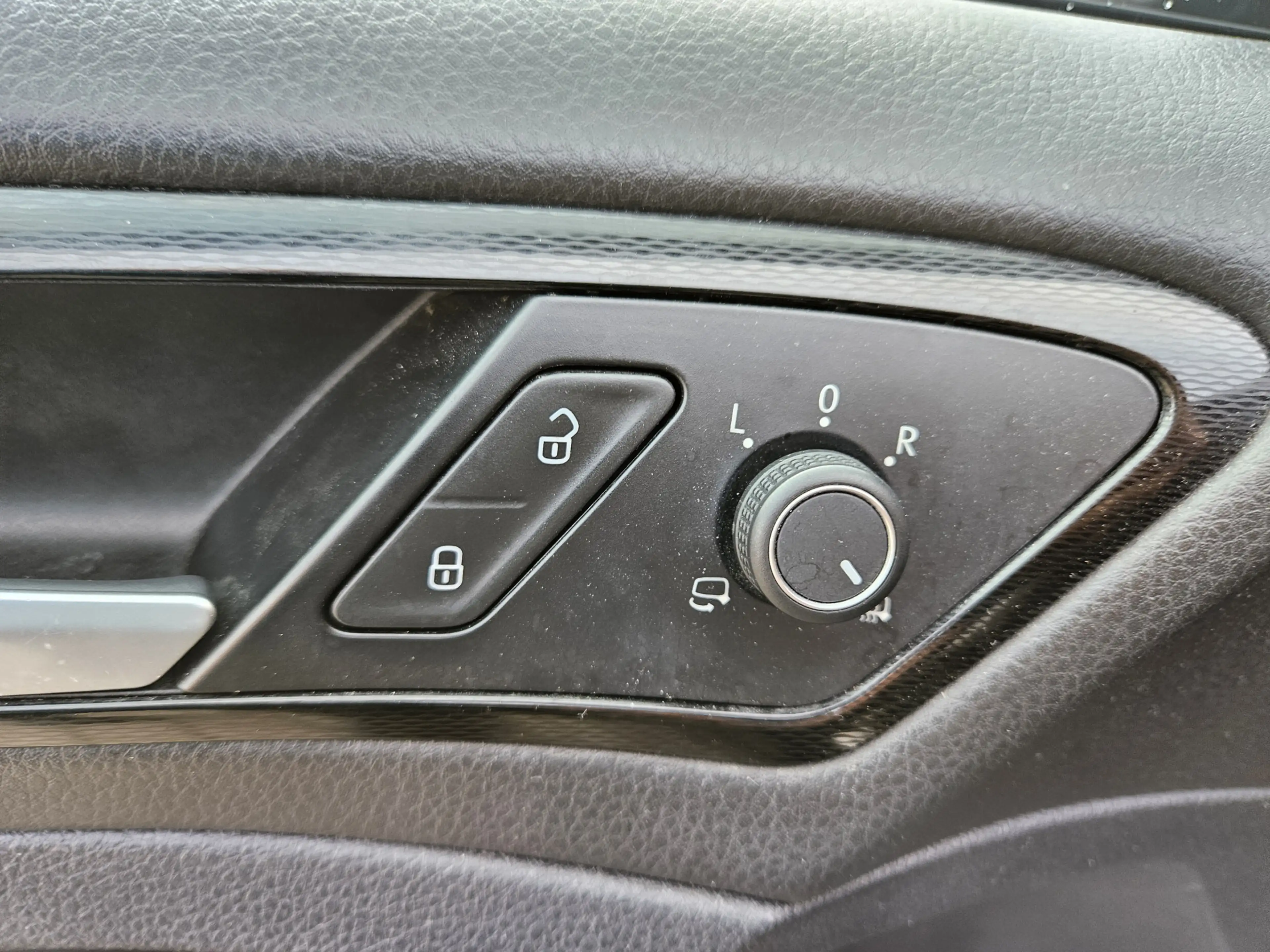 Volkswagen Golf GTI 2.0 TSI Performance — photo 11